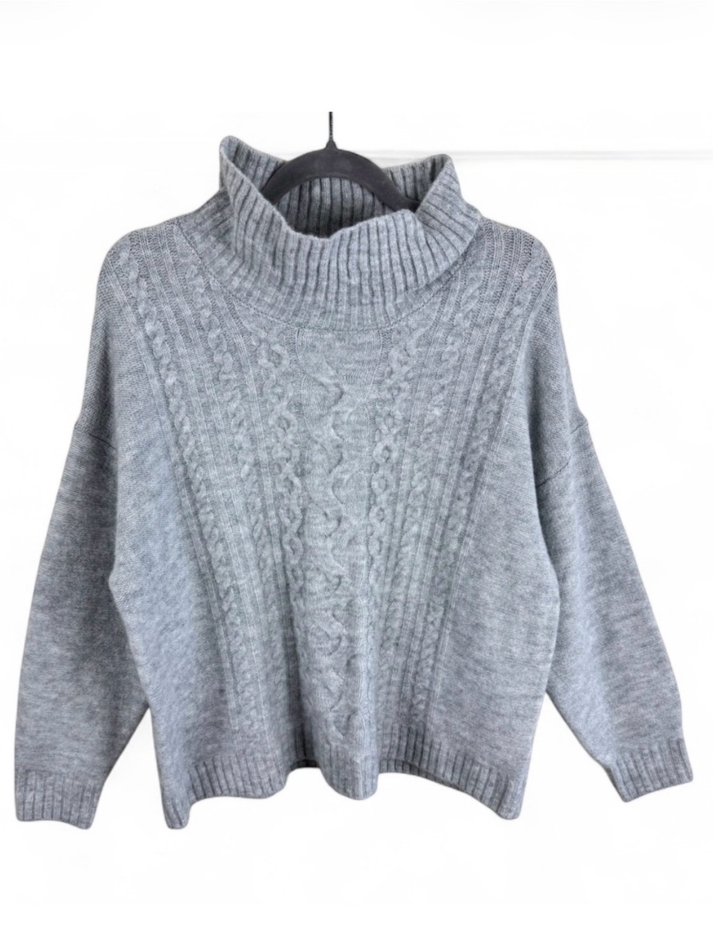 GAP Womens Gray Cable Knit Mock Neck Sweater Size Large Relaxed Fit Soft Cozy